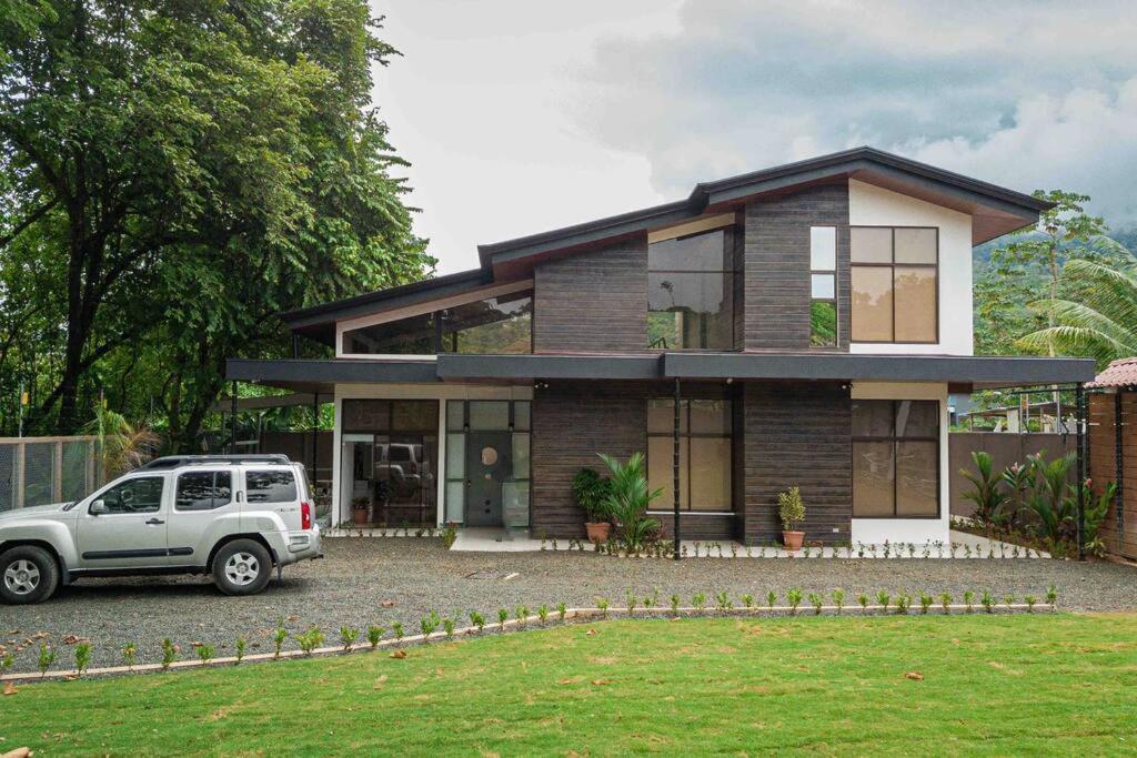 Hector House Villa Увита Екстериор снимка