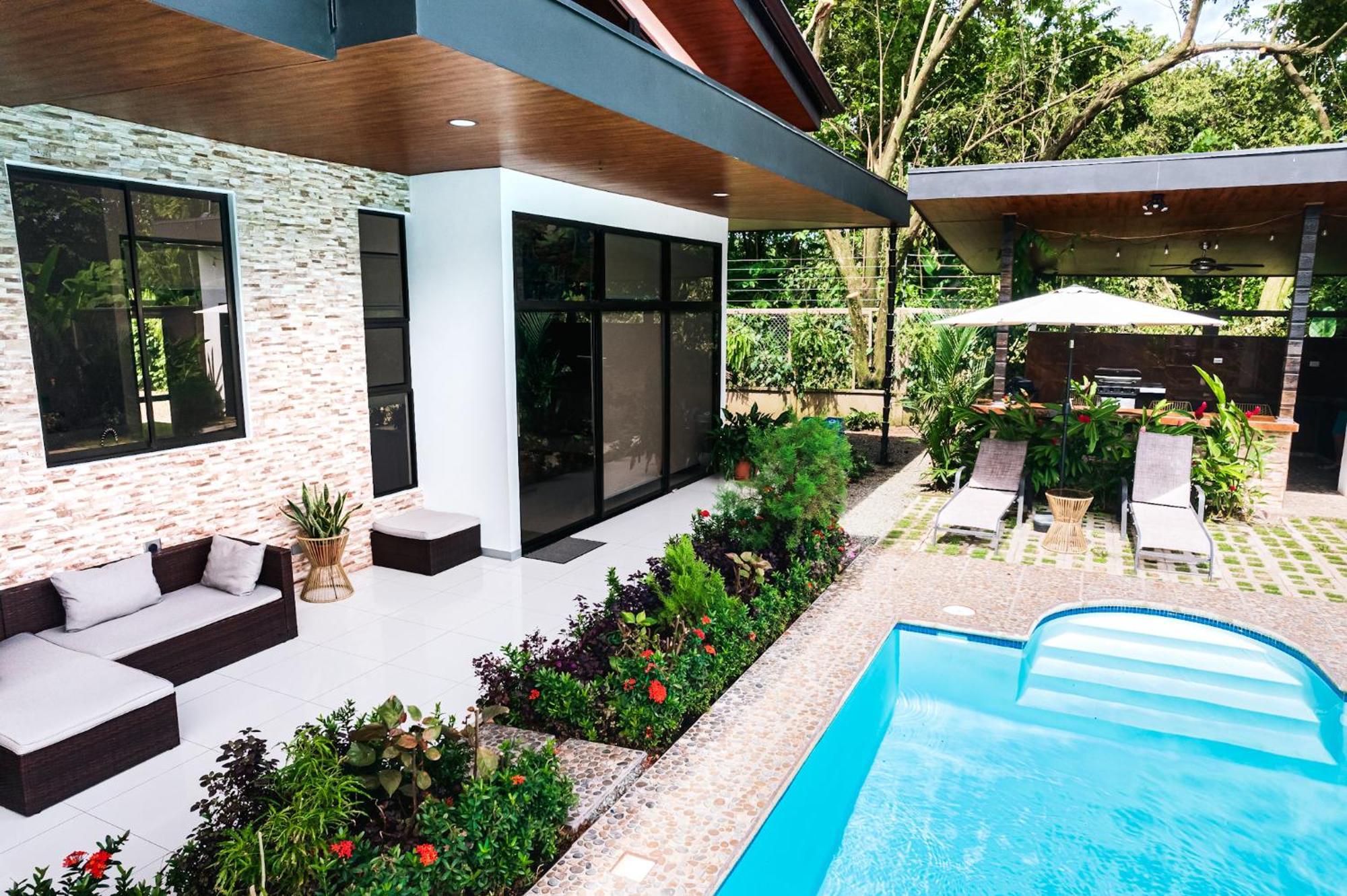 Hector House Villa Увита Екстериор снимка