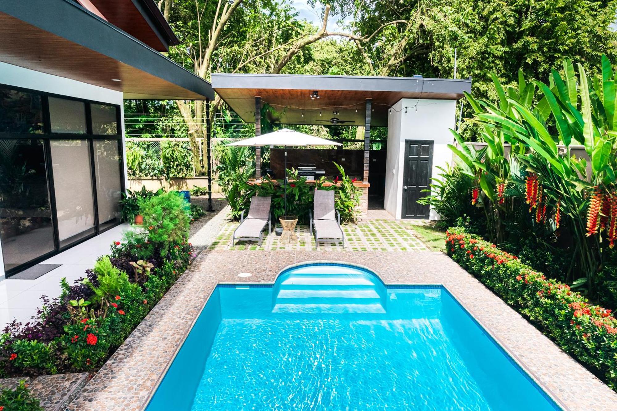 Hector House Villa Увита Екстериор снимка