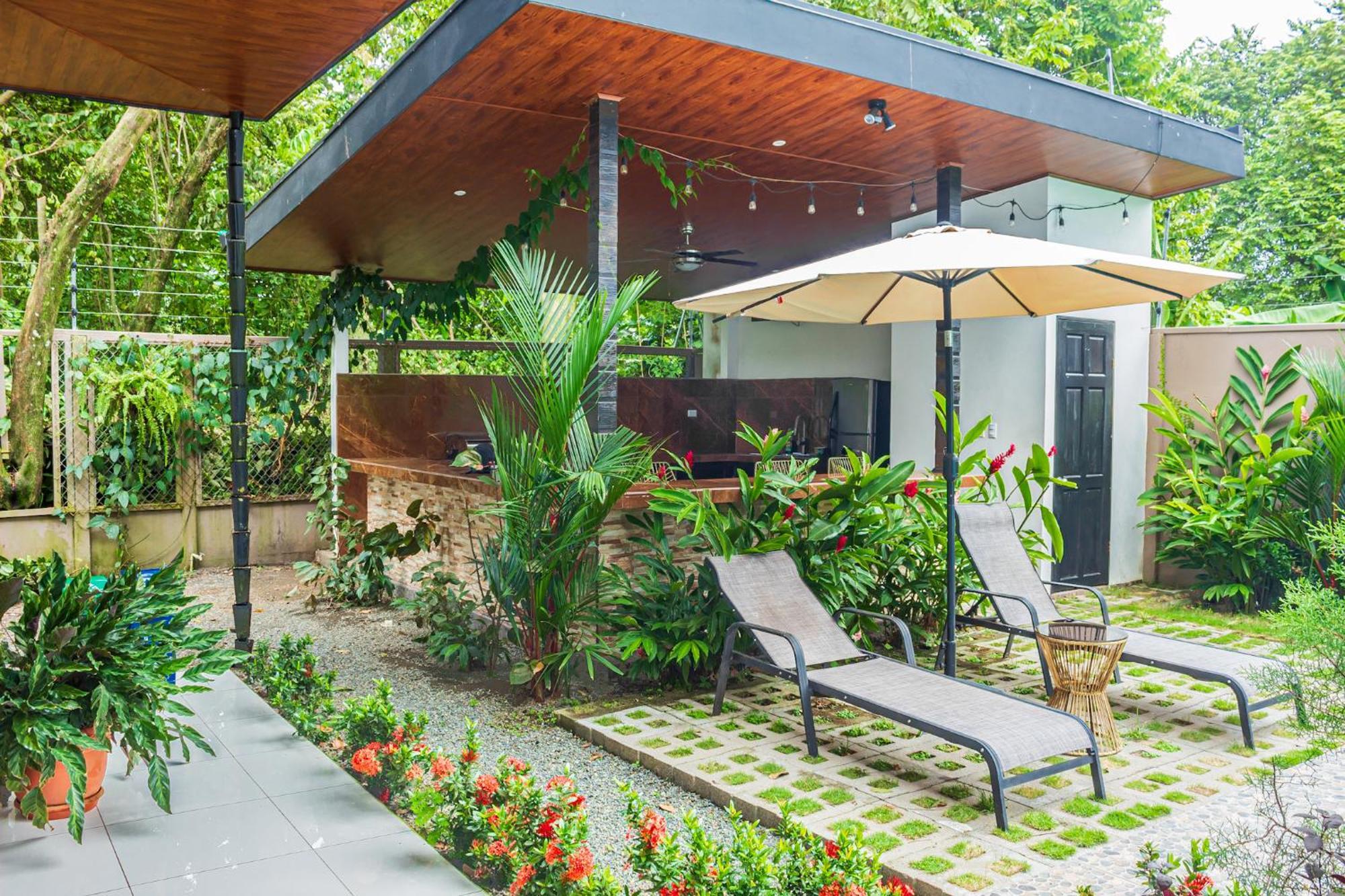 Hector House Villa Увита Екстериор снимка